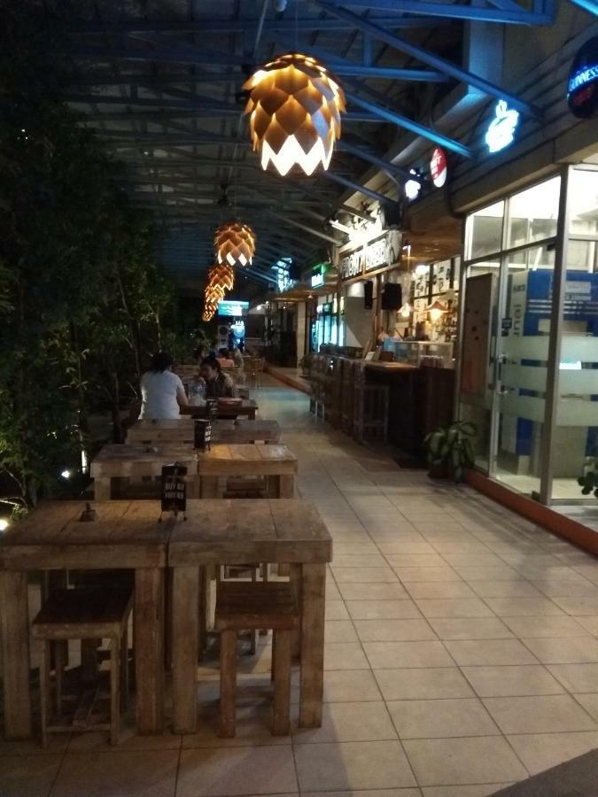 Hotel Lux Melati Tanjung Pandan Exterior foto